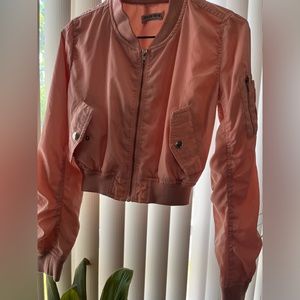 I’m selling this jacket color peach size XS from fashion nova